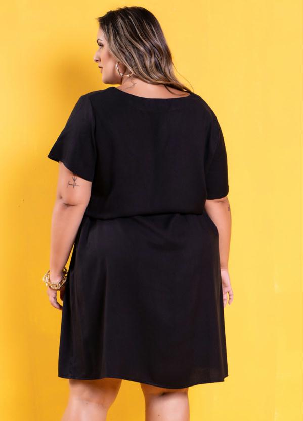 

Vestido Tropicália Preto Plus Size