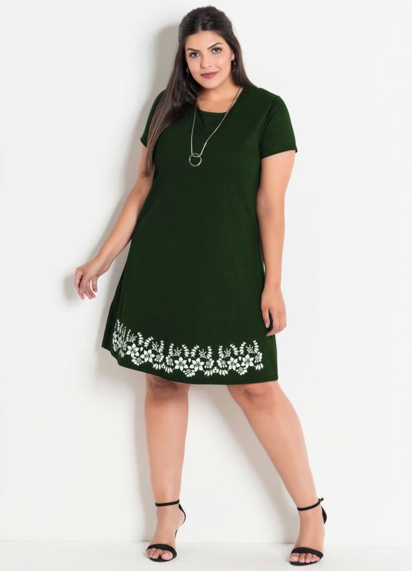 

Vestido Verde Militar Plus Size com Barra Floral