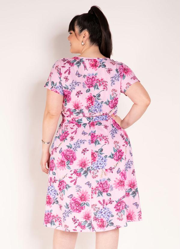 

Vestido Floral Rosa com Faixa Grátis Plus Size