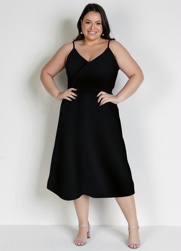 

Vestido Midi Preto com Alças Plus Size