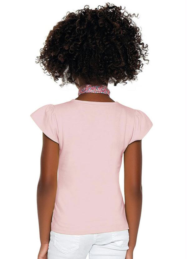 

Blusa com Pom Pom Rosa