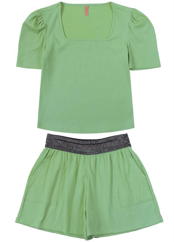 

Conjunto Blusa e Shorts com Elástico Verde