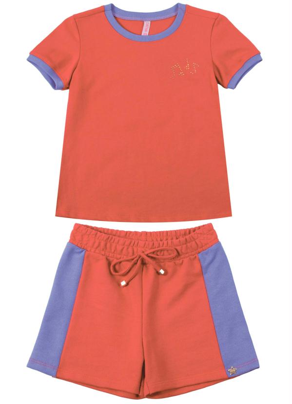 

Conjunto Blusa e Shorts em Moletom Vermelho